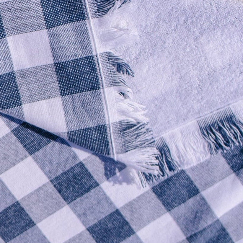 Banner Beach Towel Two-sided beach Towel Gingham organic cotton smooth side soft side Carolina Navy